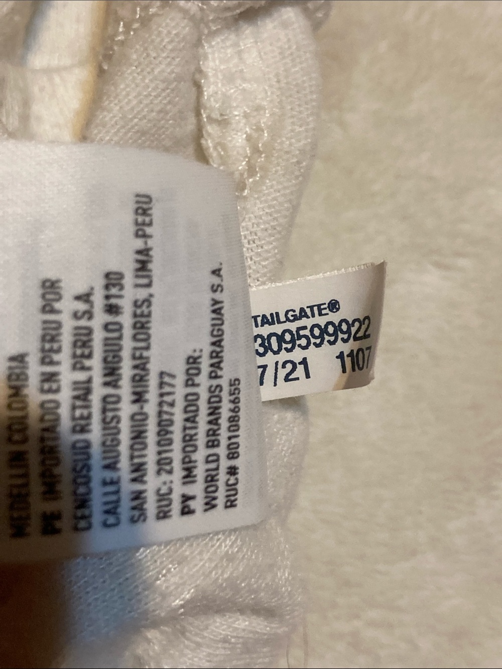 American Eagle Outfitters White Tee with Blue Logo - Picture 6 of 7